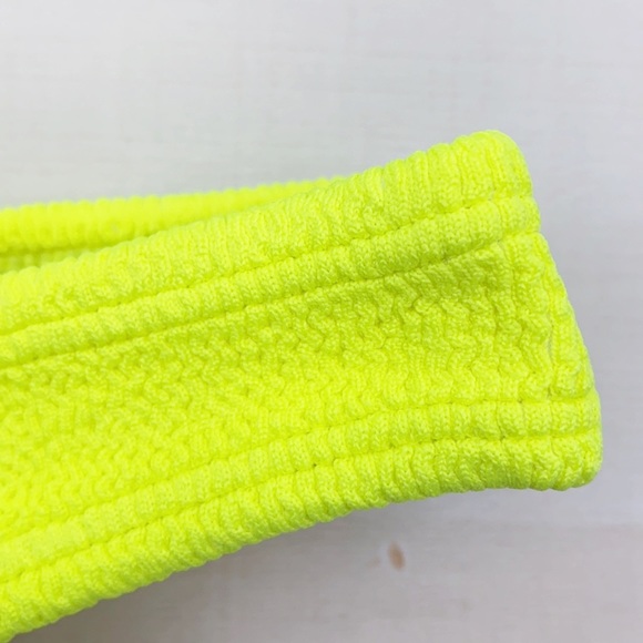 PILYQ PINEAPPLE TUBE BANDEAU NWT Bikini SET 
MED - Picture 9 of 14